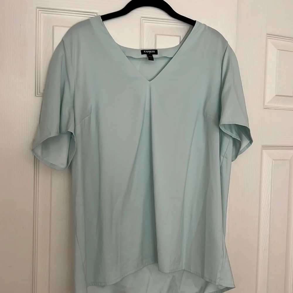Express Light Green Tee - Picture 1 of 3